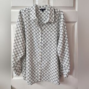 Chic Black and White Patterned Blouse